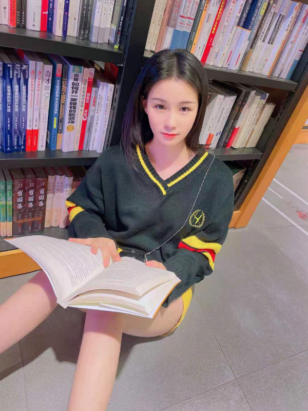 感觉很不错的莹莹妹子